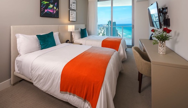 BeachFront @Hyde GreatOceanView 2BR Suite