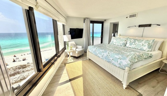 Spectacular Views! Beachfront! 4096 BS1