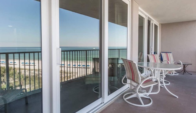 C406 One of a Kind Gulf Front Views, 3 pools