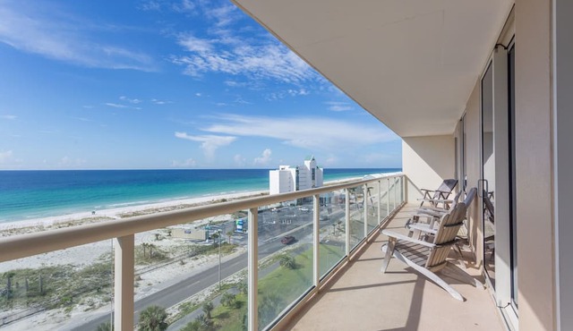 Gorgeous Views of the gulf from the balcony!