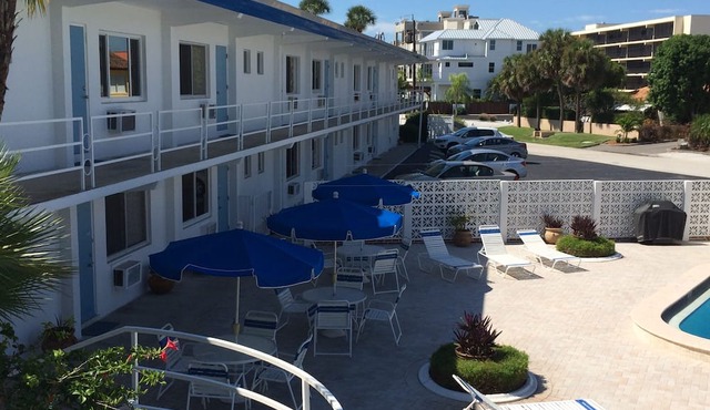 Lido Beach Ocean View/POOL Sarasota Beachfront OFF SEASON RATES
