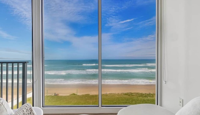 🌊Freshly Updated Oceanfront Corner Retreat, Ocean 401, River Views, Pool, Hot Tub🏖️