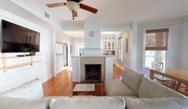 💲Historic Lady💲2 Block Stroll to DT- 3Mi to Beach - Optional Guesthouse
