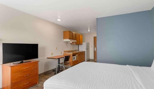 ADA Stay| Studio 6 Pelham|1 Bed| Tub | Kitchen | Nsmk