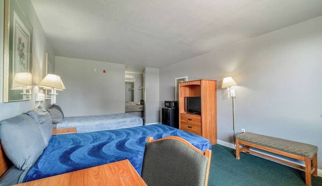 Explore Livingston from a Convenient Room with 2 Full Beds