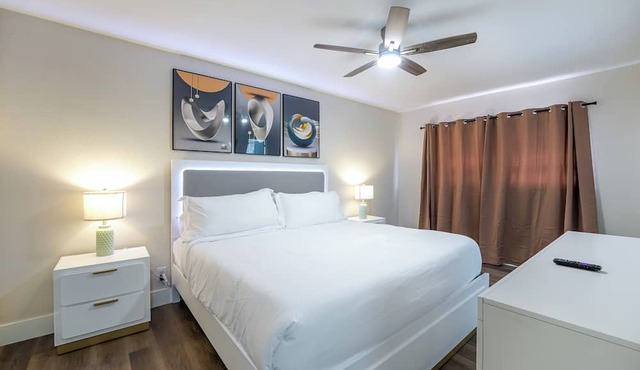 Central Boca Condo - 2 King Beds - Pool - Near FAU