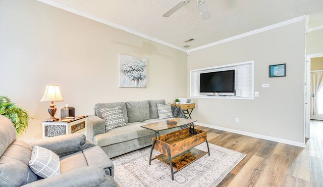 Huntsville Condo w/Patio Near Redstone Arsenal!