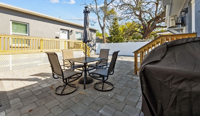 Lovely 1 bedroom rental unit 5 minutes to downtown