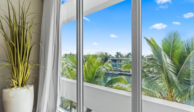 Boutique Hotel- Rooftop Pool -BNR Vacation Rentals in BAY HARBOR ISLANDS