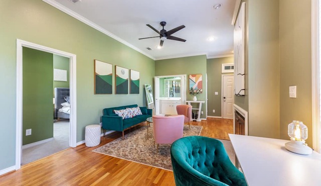 Newtons Energy: 1-Bedroom Modern Nest