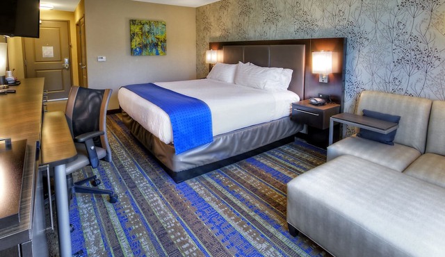 Holiday Inn Hotel & Suites Tupelo North by IHG