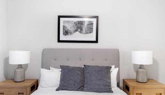 Landing | Amazing 2BD, Yoga Studio, Courtyard
