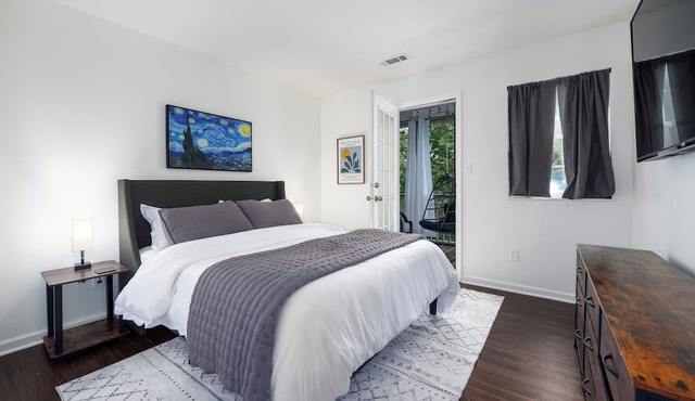 Fully Furnished 2BR/2BA Condo off Hwy 280/Free Onsite Parking