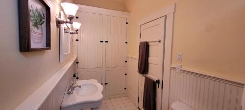 Awesome Historic 2BR2BA Home Closest to DT Ocala
