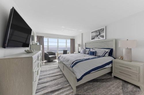 Millionaire's Mile 2BR l Ocean & Intracoastal