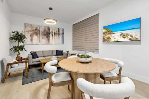 Modern Two-Bedroom Stay Near Brickell