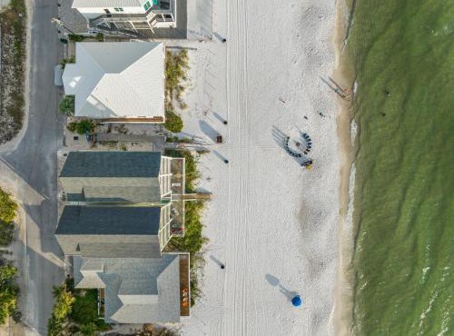 Pineapple Paradise! 6BR 7BA beachfront house! Private Pool! Grill! Sleeps 16!