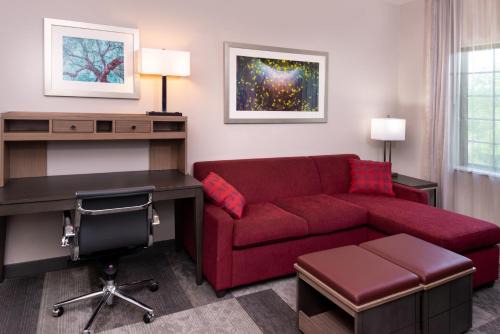 Staybridge Suites Charles Ihg Hotel 
